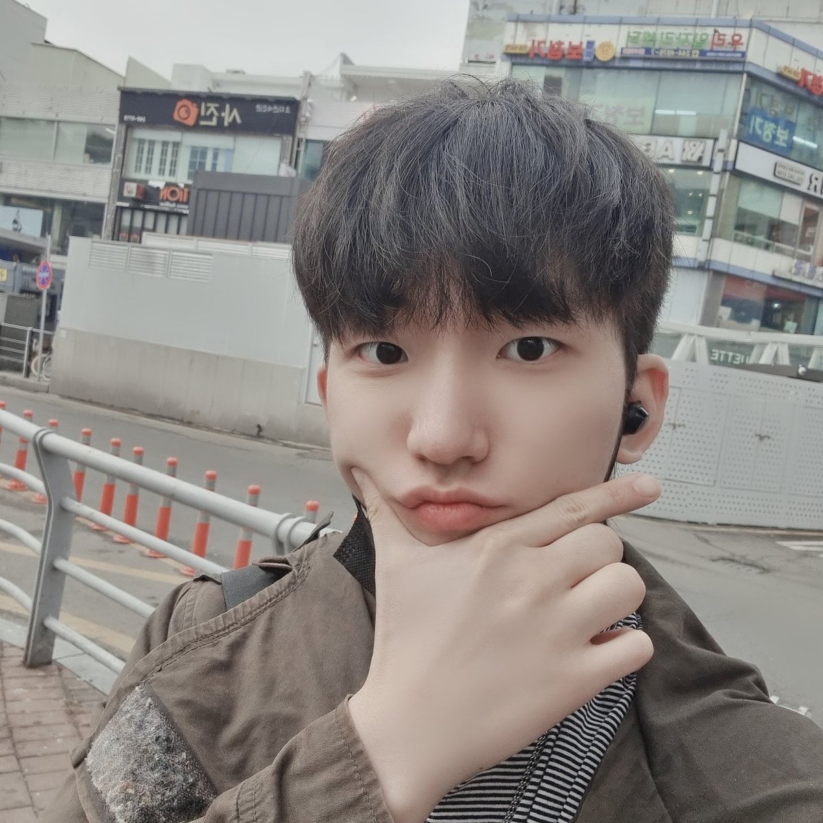 딱 1년전이넹 이땐 귀여웠녕