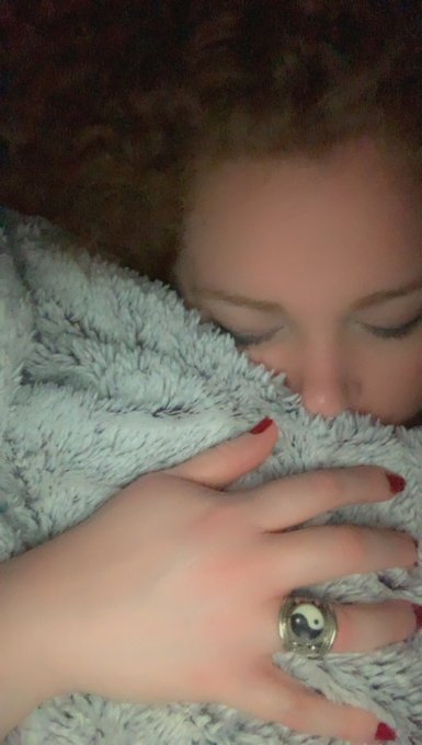GM sexy bedtime spoons morning https://t.co/aKfeU3wP12