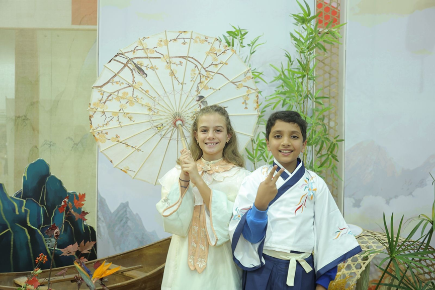 CLECOfficial's tweet photo. 🥳The grand finale and award ceremony of the 3rd "#ChineseBridge" Chinese Show for Primary School Students took place on October 30 in #Kunming, #Yunnan. 👏

👧柏爱莉 from the Montenegro region clinched the global championship. The theme of this year's show was "#HappyChinese," and there were numerous happy moments to enjoy throughout the seven-day competition and cultural exchange activities.📸 Check out some highlights:  https://t.co/o4scpkjUWM