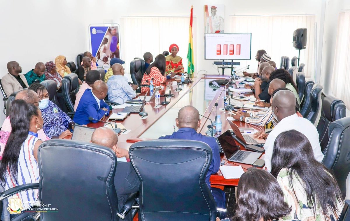 ogpguinee's tweet photo. Travaux préparatoires sur l’évaluation des ministères 

Le Directeur Général de l’OGP, M. Mandian Sidibé et son Adjoint M. Charles Katty, étaient à la rencontre des DG et DGA relevants du…https://t.co/PnKcuuSHYS https://t.co/xUkfKNTvlL