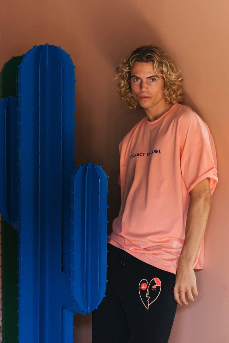 collectthelabel's tweet photo. Indoor Chic, Streetwear Slick🔹🧡 https://t.co/PpuDoop049