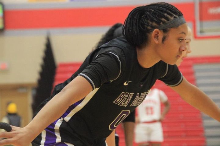 To say I’m blessed would be an understatement, I thank God every single day for guiding me in the right path , It feels good to be back on the court and balling!😜 
#senioryear