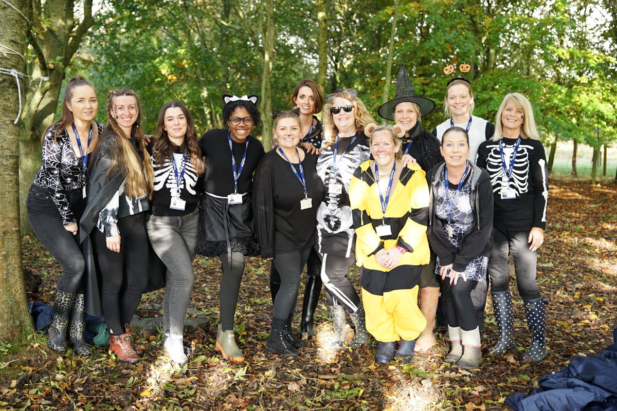 chandlings_sch's tweet photo. Nursery had lots of fun on their Autumn Dress up Day. They all went into the Woodland where there were 13 different activities from potion making to apple printing and there was even a mystery box with some spooky surprises!
#autumn #chandlingsprep #nursery #oxford #prepschools https://t.co/YoFE2hlG31