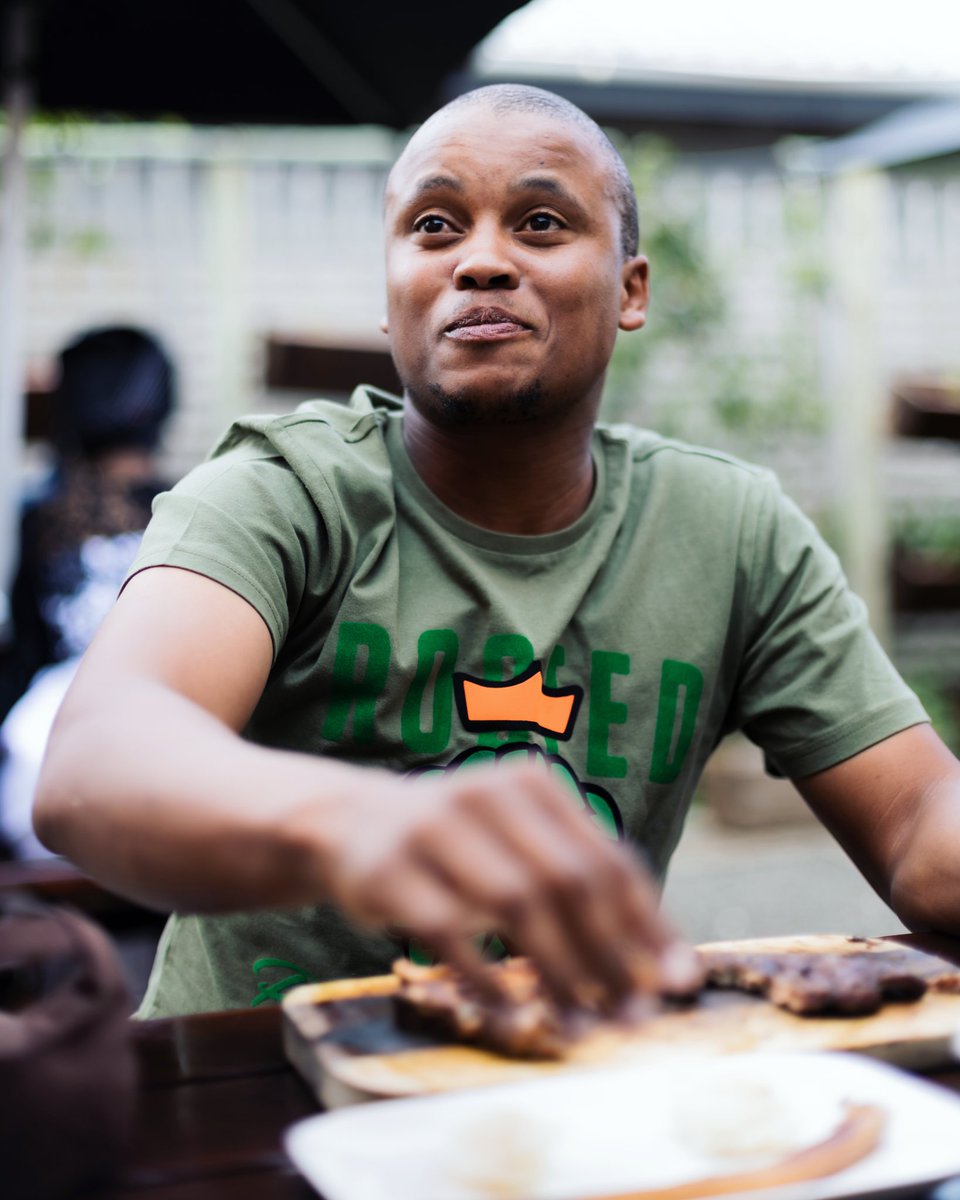 CraftRooted's tweet image. One of our #RootedPeople, Tumelo Pedi, seen enjoying a wholesome braai meal, obviously paired with some #RootedPremiumLager... Tse Pedi tse tharo.

#OwnYourRoots
#RootedRegalia
#EnjoyRootedResponsibly
#craftbeerlovers