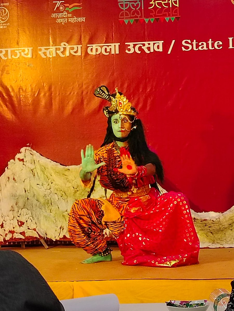 Kendriya Vidyalaya Sangathan (@kvs_hq) on Twitter photo Celebrating Vibrant Colors of India: KVS Rashtriya Ekta Parv-2023
Performance: Tandav Nritya
Venue: Kolkata
Date: 31st Oct - 2nd Nov 2023
#EkBharatShreshthaBharat #KalaUtsav
<a href="/EduMinOfIndia/">Ministry of Education</a> <a href="/EBSB_Edumin/">Ek Bharat Shreshtha Bharat</a> Celebrating Vibrant Colors of India: KVS Rashtriya Ekta Parv-2023
Performance: Tandav Nritya
Venue: Kolkata
Date: 31st Oct - 2nd Nov 2023
#EkBharatShreshthaBharat #KalaUtsav
<a href="/EduMinOfIndia/">Ministry of Education</a> <a href="/EBSB_Edumin/">Ek Bharat Shreshtha Bharat</a>