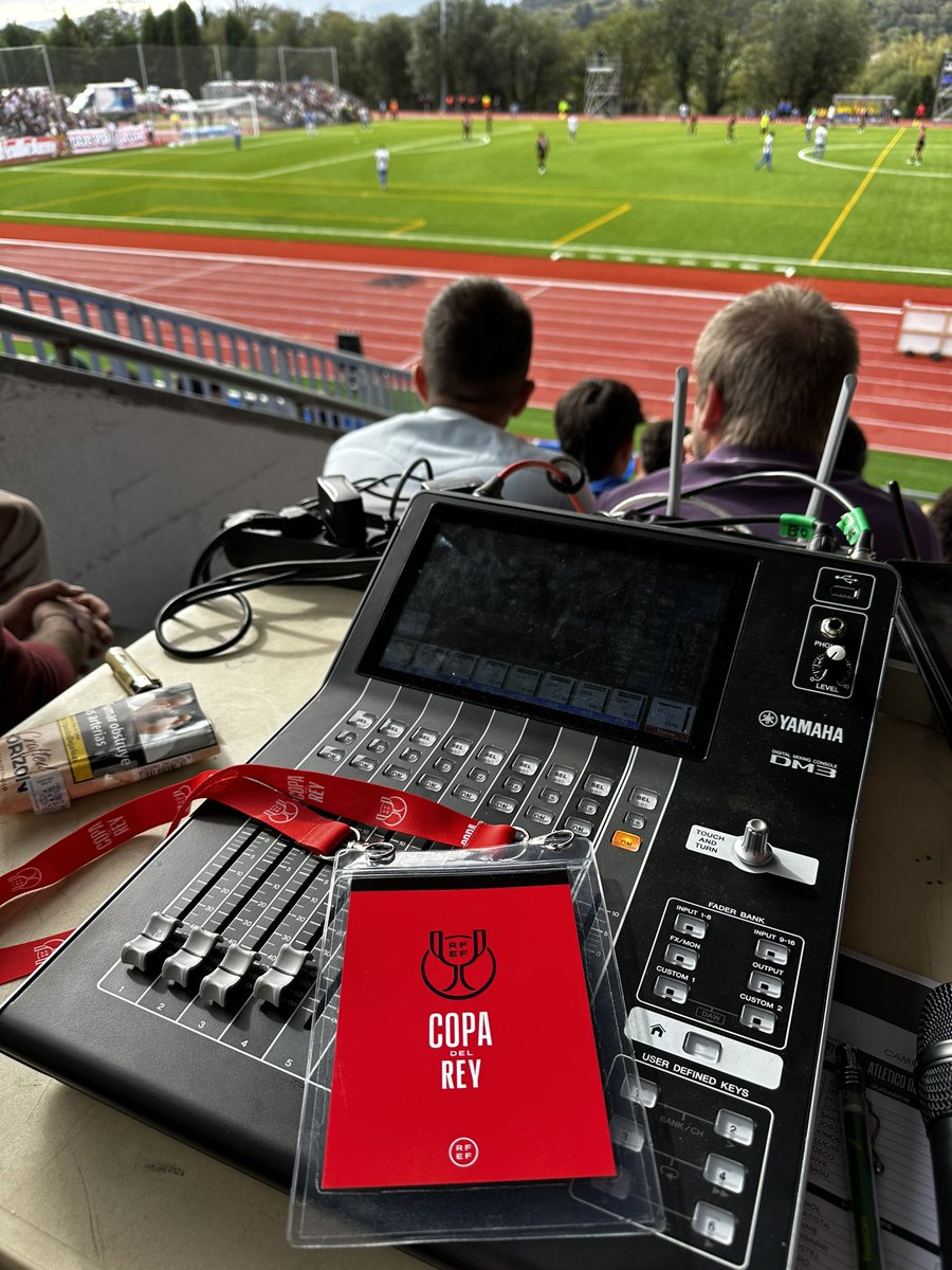 Hoy toca Copa, hoy estamos en el Atlético LUGONES &amp; Rqyo Vallecano

Hoy somos la voz del fútbol 

Vamos equipo !!!!!
<a href="/borjablanco/">Borja Blanco</a> 
<a href="/Rubennembra/">Ruben Nembra</a>