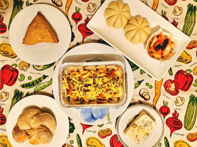 AnnysKitchenEU's tweet photo. Who said that #vegan #food is boring?
This year I celebrate the #WorldVeganDay with a 15% #DISCOUNT to ALL of my #fresh #handmade #plantbased products!
The #offer is valid for orders of minimum 20€ placed until midnight
Eligible customers➡️Users who #follow my #Twitter/X account https://t.co/WLlp3C47Kr