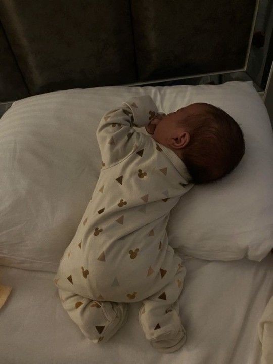 uchsarada_'s tweet photo. bom dia preguicinha https://t.co/ECTQH3feB8