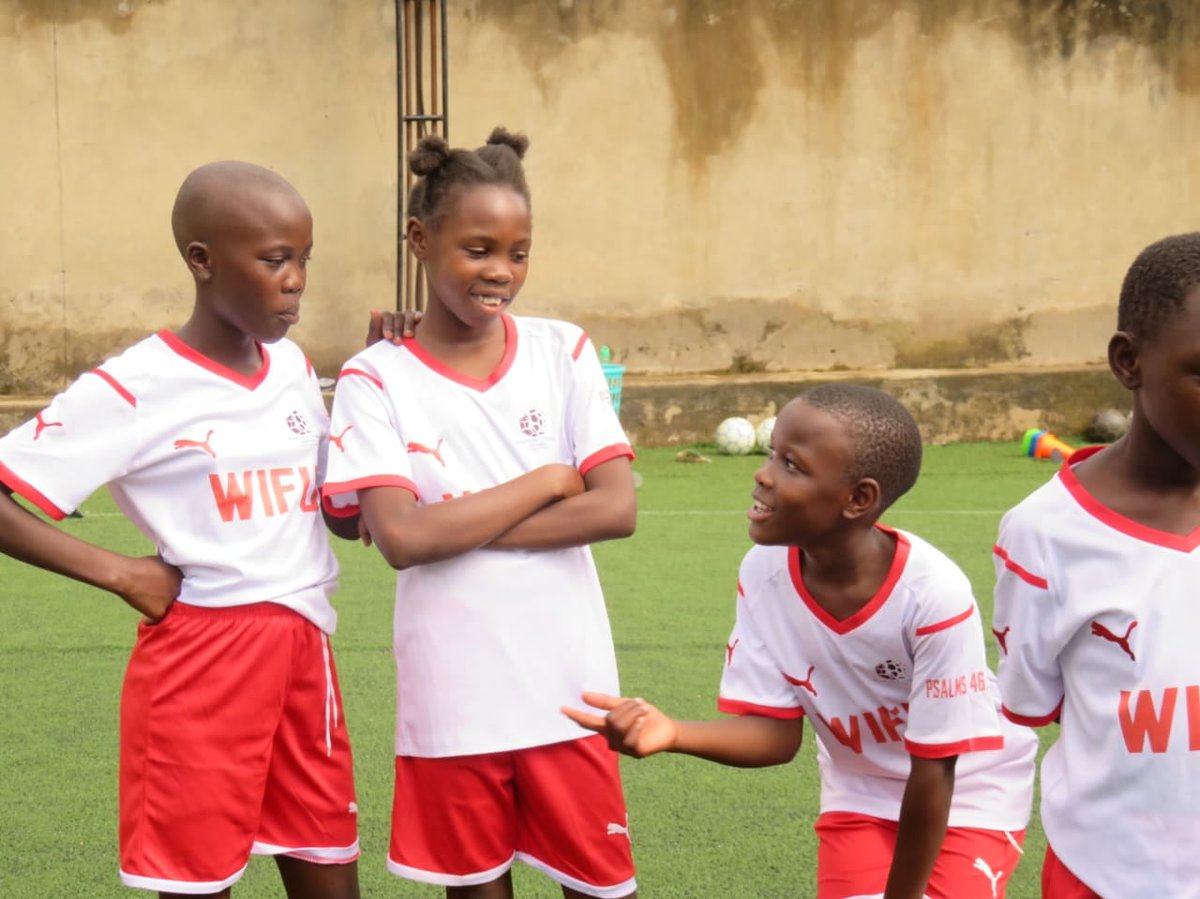 Can you believe it's just two months to the end of the year?😊. 
Psalm's 65:11
"You crown the year with your bounty, and your carts overflow with abundance."
Happy New Month.

#footballforJesus #takingonthegame