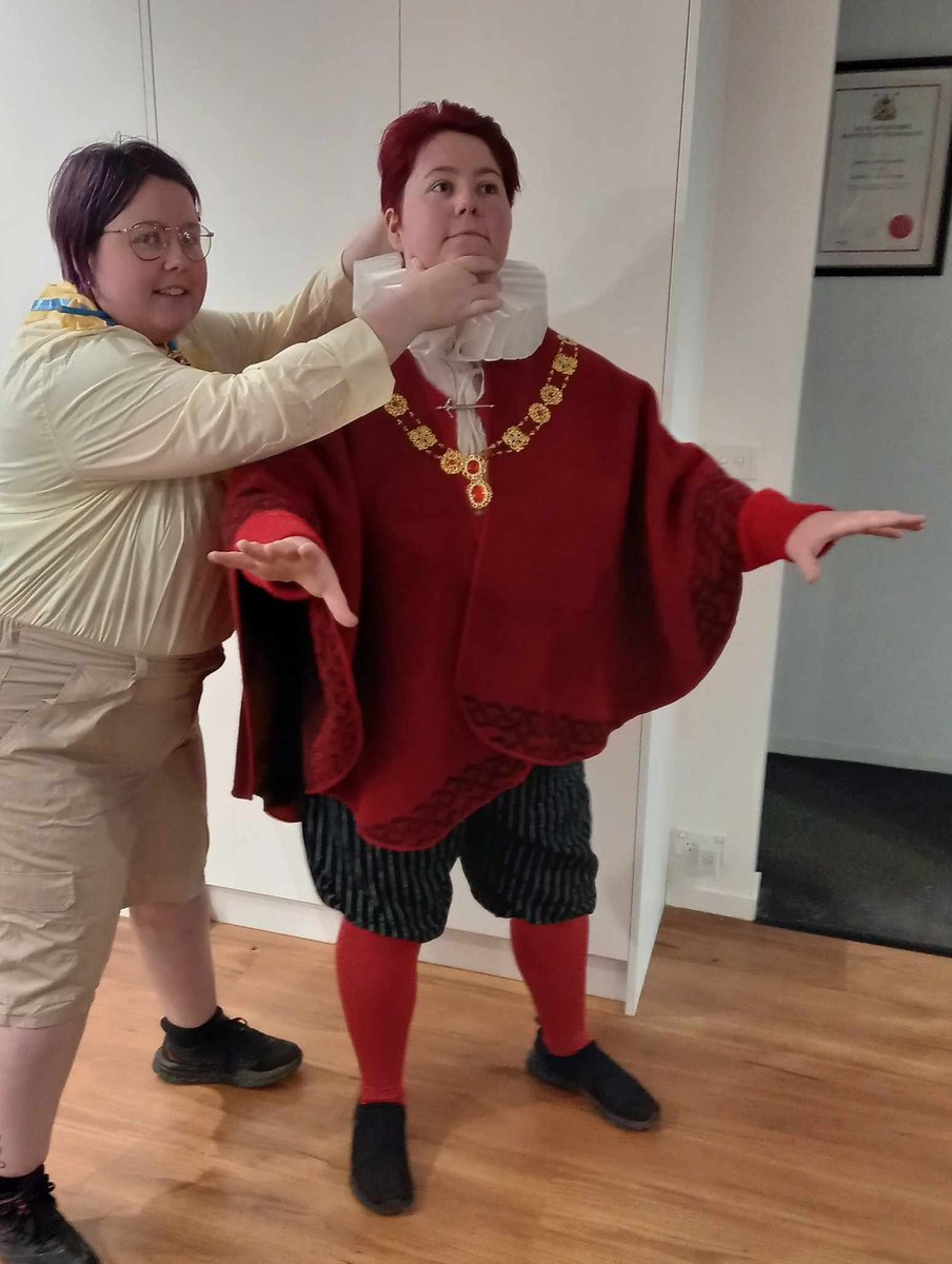 KGesslein's tweet photo. Decided to try cosplaying my fav ghost, everyone I Bumped into Lost their heads!. Along with my collection of paintings from over the years. 😊🥰 @Lazbotron @benwillbond @JimHowick @realmatbaynton @MarthaHD @simonfarnaby #bbcghost #humphreylove https://t.co/KyS1mokKyC