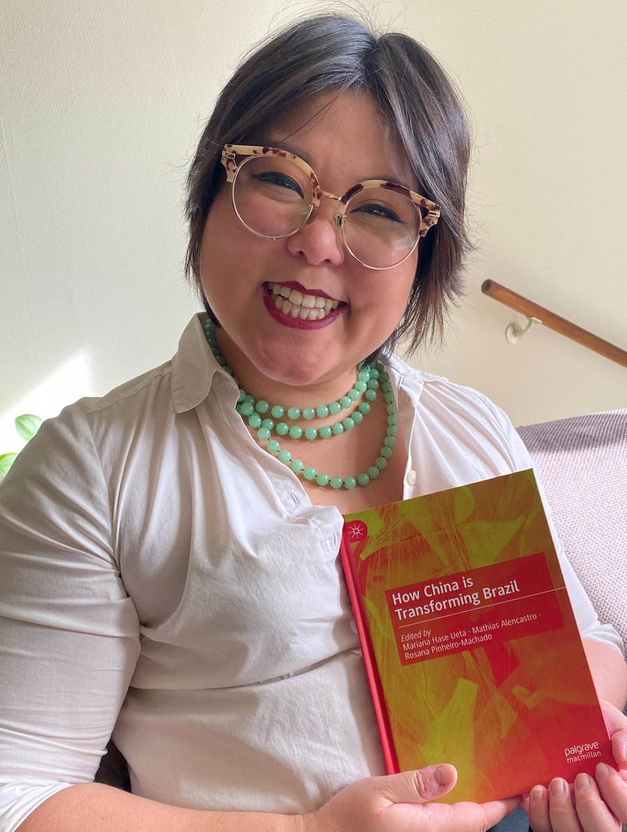 First book hot off the press 🔥
Such an honor to work with @mat_alencastro and <a href="/_pinheira/">Rosana Pinheiro-Machado</a> :) and with the contribution of some of the best researchers in the field of Brasil and China studies
