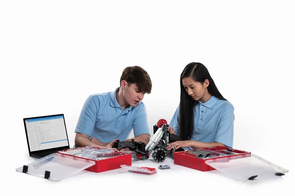 VEXRoboticsUK's tweet photo. #VEXEXP is a real-world design &amp; construction system designed to bring #industrystandard STEM Learning to your #KS4 classroom 🙌 

Give students the intrinsic motivation to improve their understanding of #engineering &amp; #coding concepts through hands-on learning ⚙️

🧵 👇 https://t.co/odjKNJmLbJ