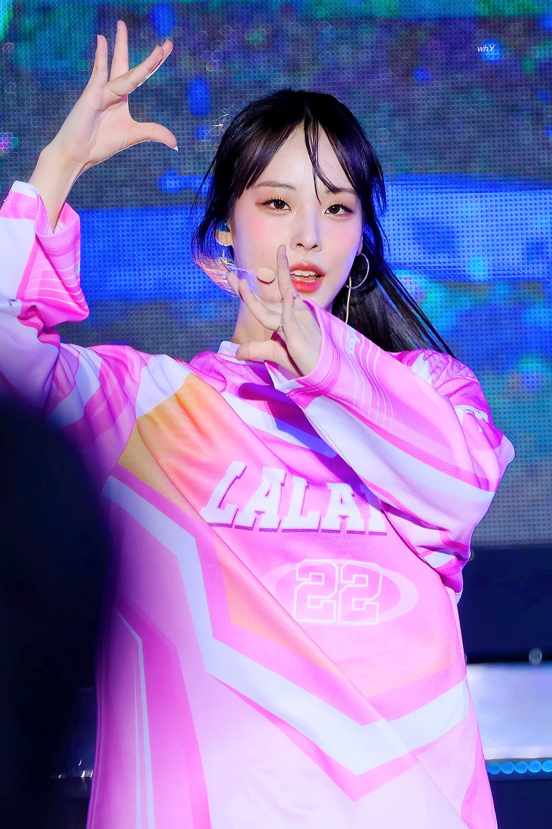 230923 서뮤페 🤍
(가려져서 안 올리려다가 선유가 예뻐서...)

#클라씨 #선유 #김선유 #CLASSy #SEONYOU