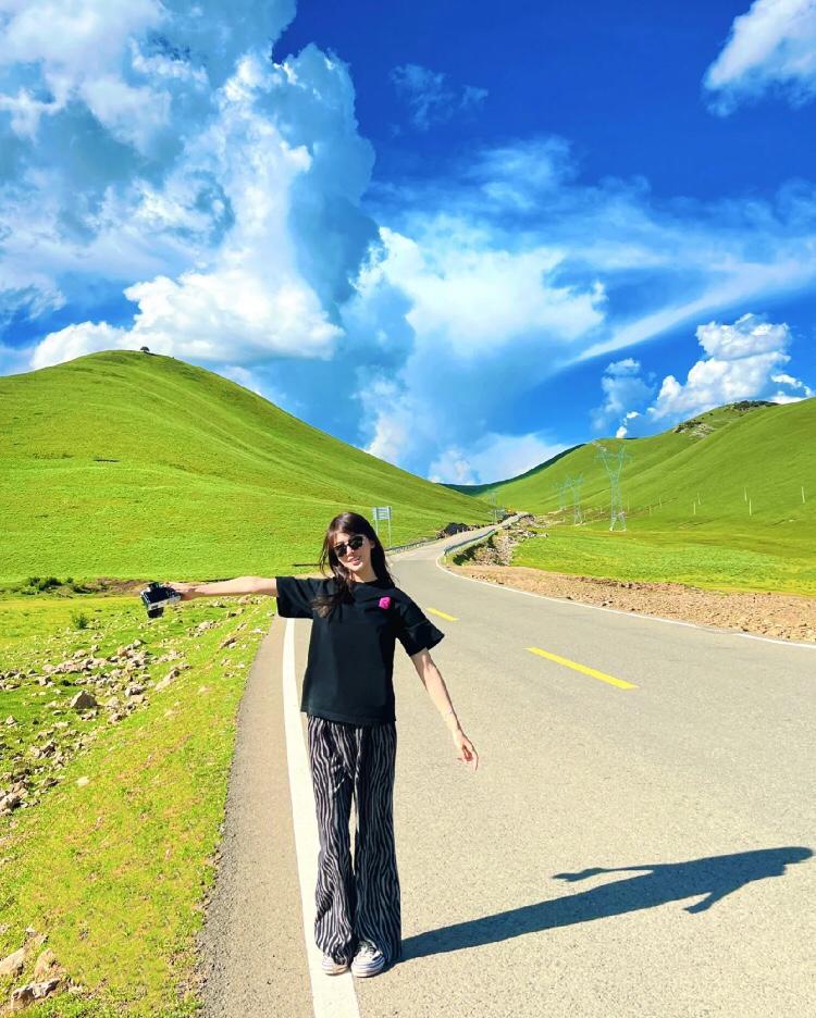 anni147258's tweet photo. The years are quiet. The sky and the earth are vast. Only now can you find the inner peace you belong to.🌸🌸🌸🩷🩷 https://t.co/QOEiY6nb5E