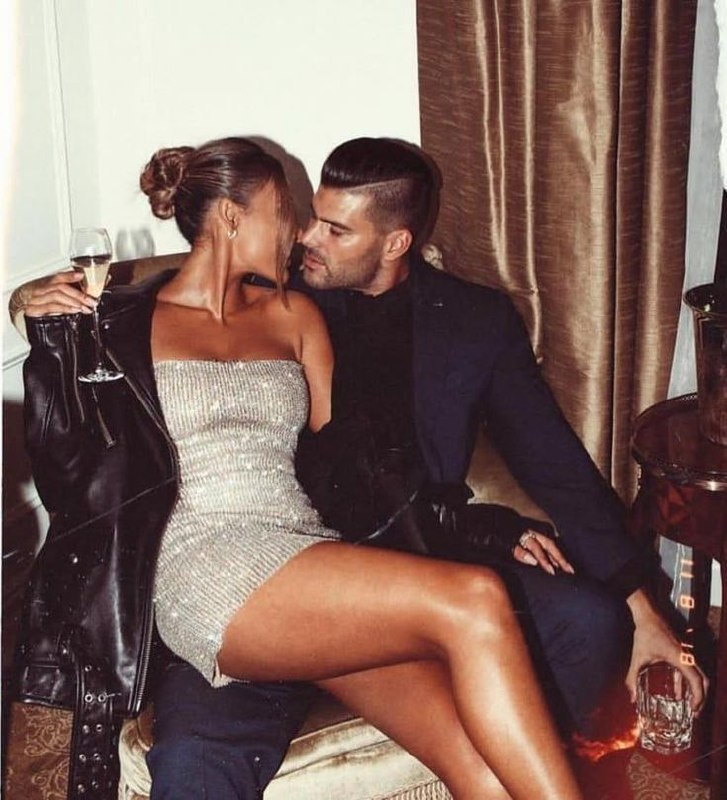 MasculinityAce's tweet photo. HOW TO TEASE WOMEN:

- Psychology Thread - https://t.co/Xz8ElHnwks