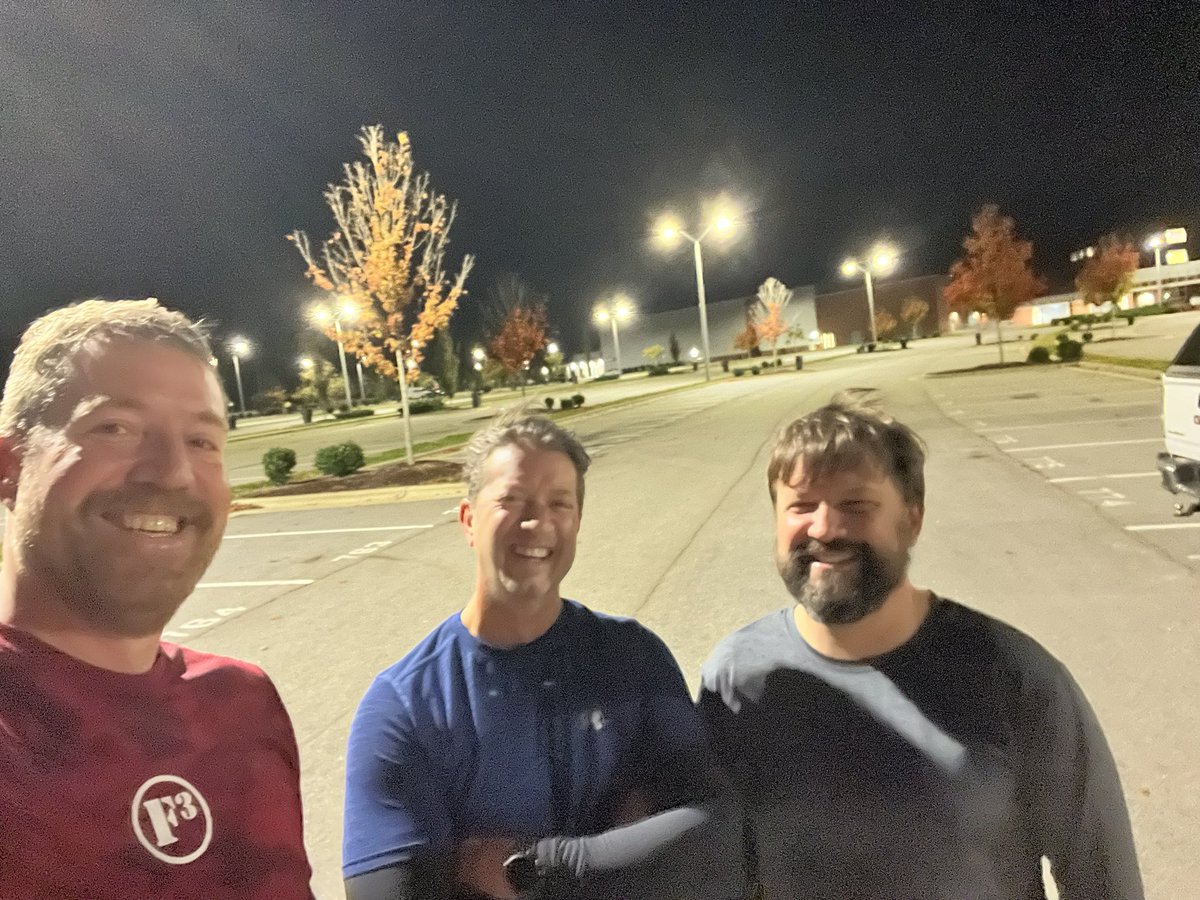 3PAX for lessons with a 9s theme on a windy Wednesday. There are 9 Wednesdays left in 2023, how are you going to make the most of them. Also, focused on the posterior in prep for a future Q by TC. Hamstrings and glutes might hurt later in the day.