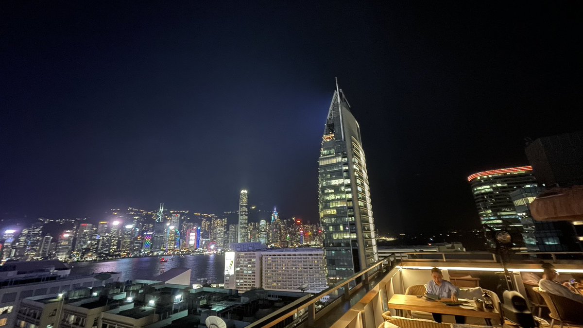 GM 🍌

If you're here in HK for #ApeFest, enjoy the view!

Let me know if you need address!

<a href="/BoredApeYC/">Bored Ape Yacht Club 🍌</a> #BoredApeYachtClub