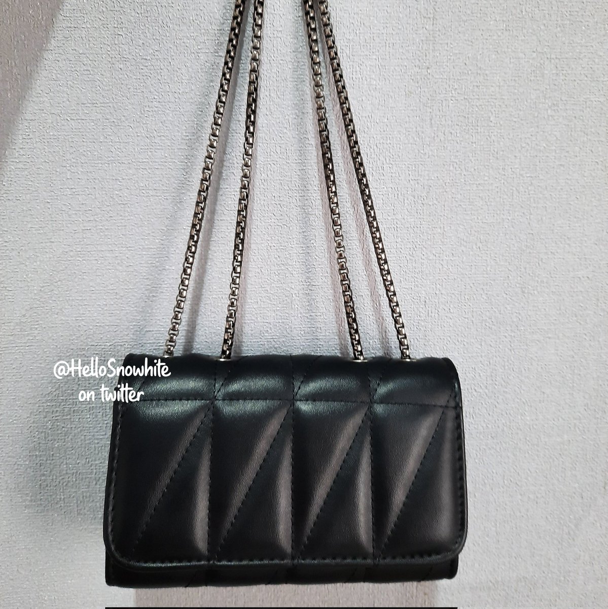 hellosnowhitee's tweet photo. Sling bag cantik. Review ku disini 👇 https://t.co/t1cvXbcdrF