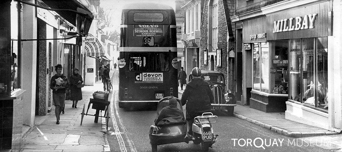 TorquayMuseum's tweet photo. Congested Fore Street at St Marychurch in 1968. #DigitalArchives #ExploreYourArchive #Torquay #StMarychurch #DevonGeneral @devongeneralso1 https://t.co/epCCSiRkYh