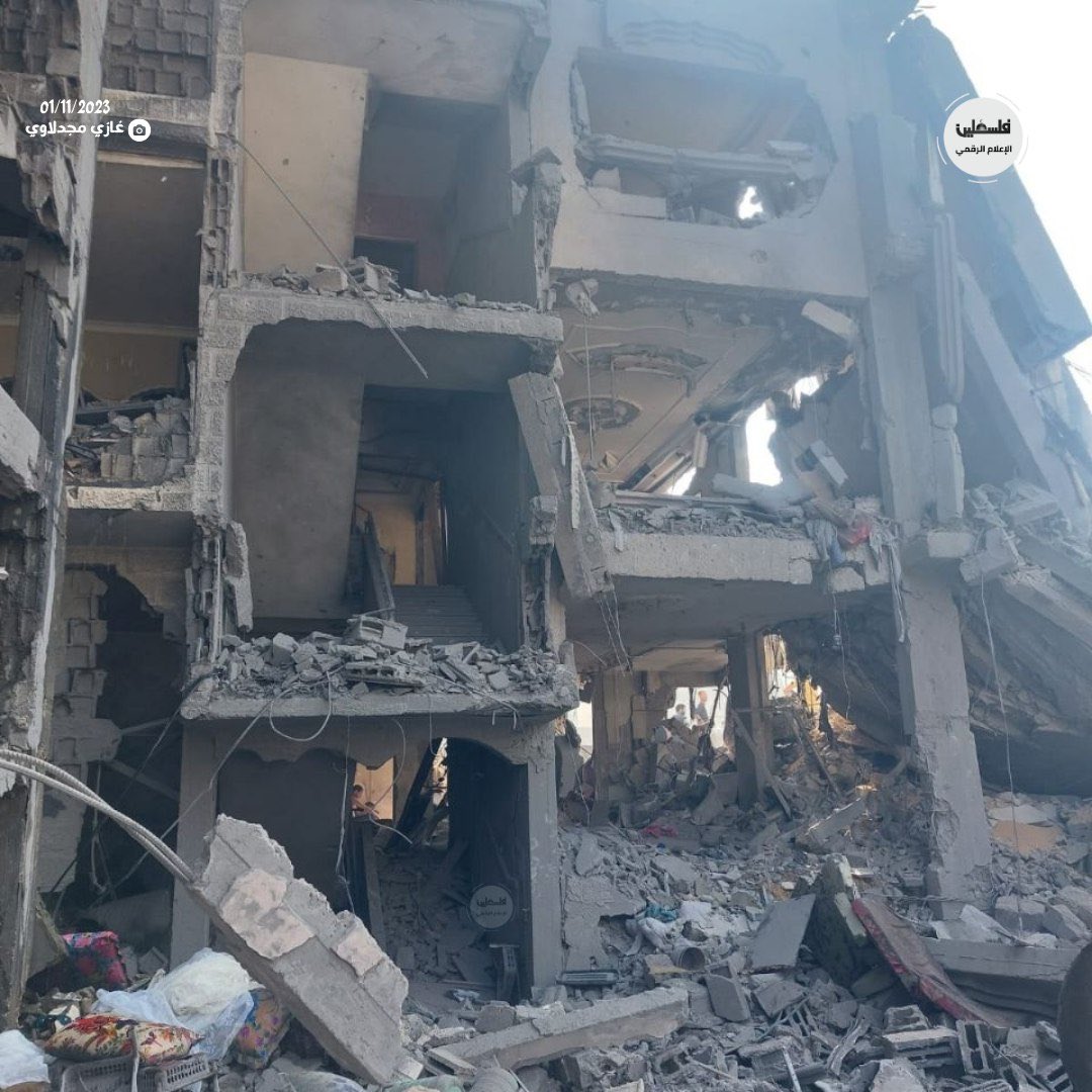 Timesofgaza's tweet photo. After dropping six tons of explosives on Jabalia camp yesterday afternoon, lsraeli warplanes strike another residential block in the same area, killing and injuring tens of Palestinians. https://t.co/SZgrbLHqbG