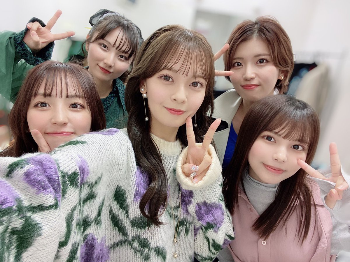 ami_15chans's tweet photo. 【TikTok怪談×ワンミニ女】
公開前イベントありがとうございました👻
撮影時のお話やメイキングNG集まで
盛り沢山で楽しかったな〜！
公開は12月🎞️もうすぐだぁ〜

2日ぶりにファンの皆さんのお顔見れて
終始嬉しかった 😊❤︎ だいすき！ https://t.co/NKJdMe3cxx