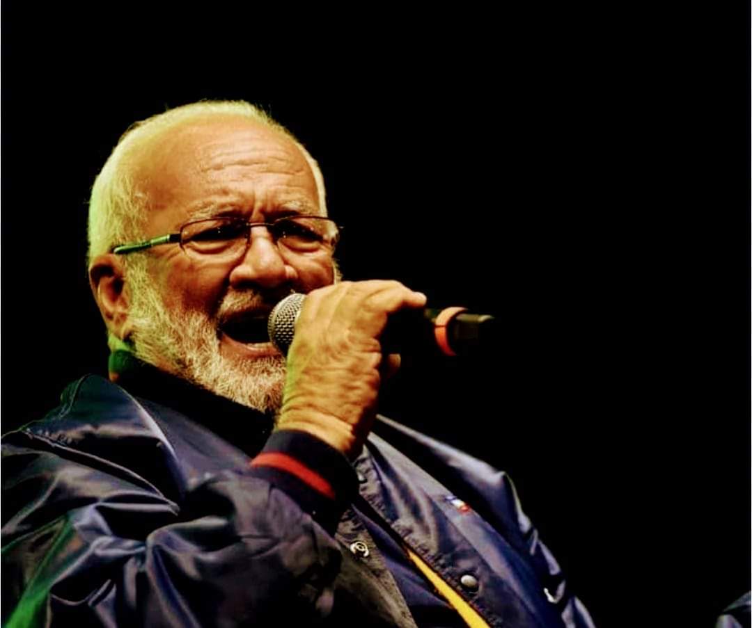 RadioDiversa1's tweet photo. Listos ! Próximo 4 de noviembre en concierto Chamaco Rivera.

Con más de 50 años de trayectoria nos pondrá a vibrar con la música que seguirá marcando la historia de la salsa.

Más información:

3103439265-3196082797

Imperdible.

Salsa Bogotá https://t.co/RurpUwGQY6