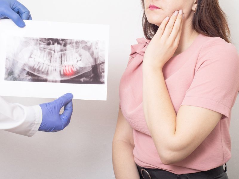 Check out our latest blog post to discover how we can help with dental emergencies!
bit.ly/3FnP7Cc

#universalsmilesdentistry #southdaytona #dentistryoffice #smilesmore #teamworkdentistry #dentistcare #invisalign #invisalignsmile# #invisalignprovider #emergencydentis ...