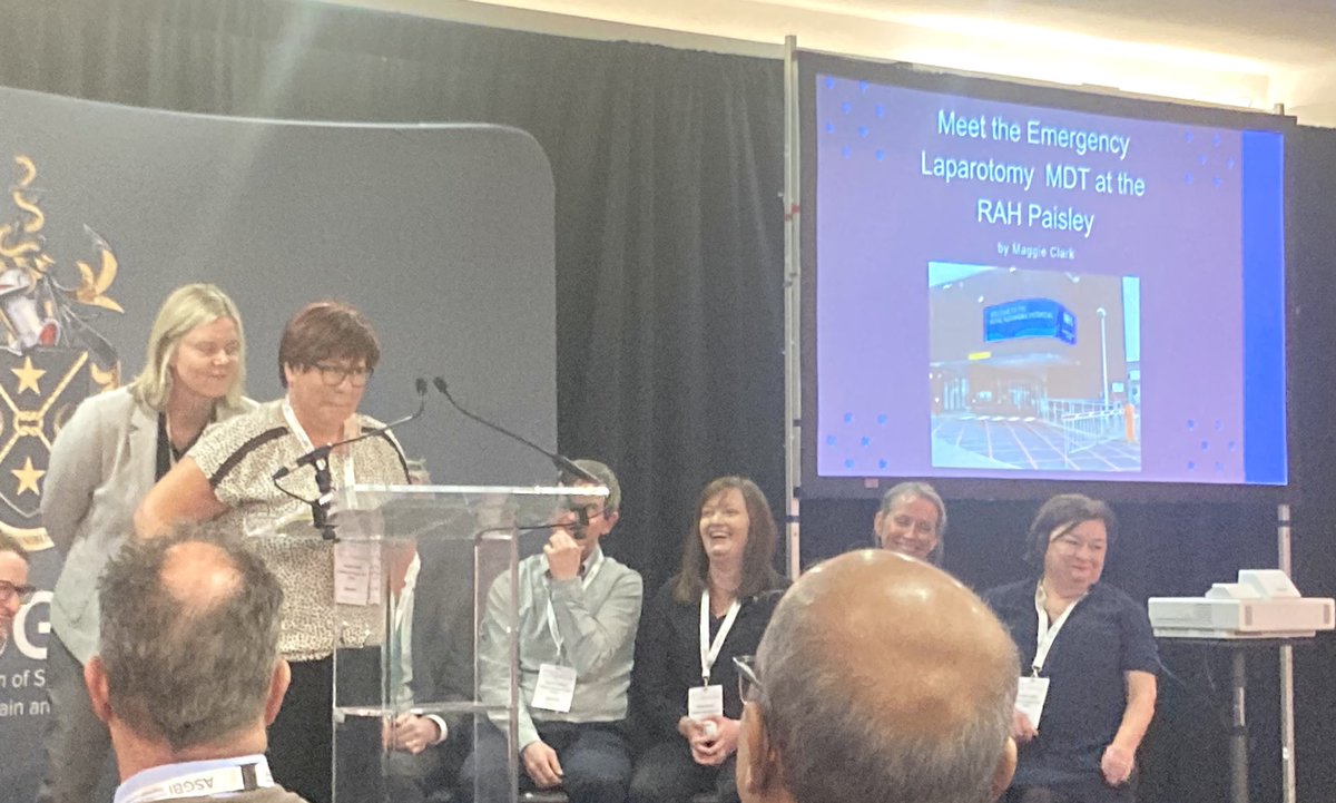 Great to hear from <a href="/MaggieC58402532/">Maggie Clark</a> on behalf of <a href="/RahEllsa/">ELLSA RAH Paisley</a> ELLSA MDT, explaining the role and benefit of a multi-disciplinary approach for EmLap patients. (Featuring <a href="/susanmoug/">susan moug</a> as a late Halloween ghoul….)
<a href="/asgbi/">ASGBI</a> <a href="/RAHSurgery/">RAH Surgery</a>