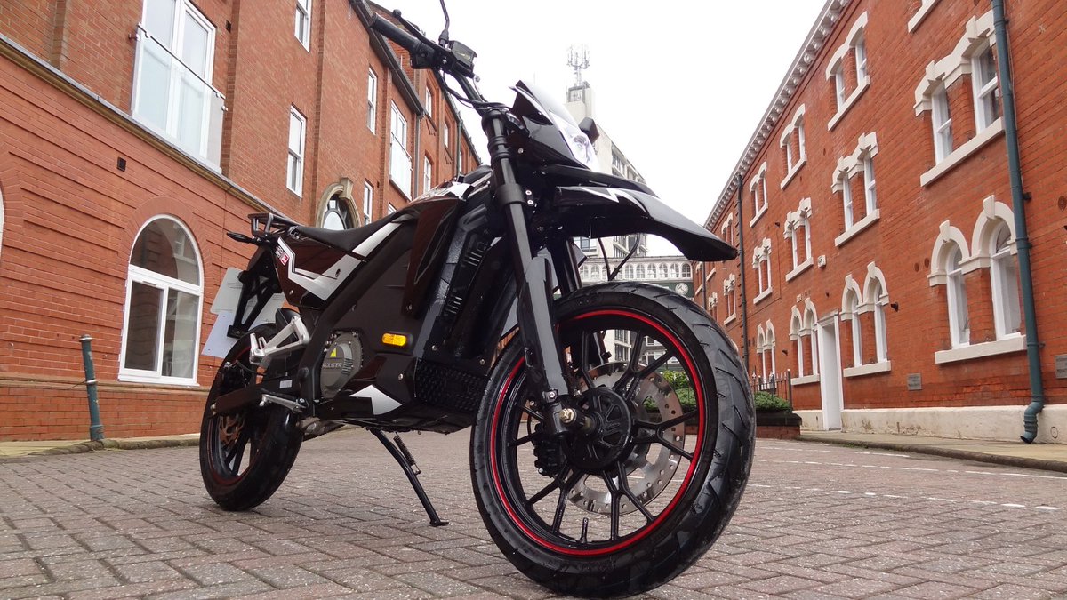 Our demonstrator Artisan ES1-Pro electric motorcycle is now available to buy for just £3,499.

Currently showing less than 1,500 miles. Registered in April 2022 &amp; is on a '22' plate. It is a 125cc equivalent, L3e category learner legal machine.

bit.ly/Artisan-ES1-Pro