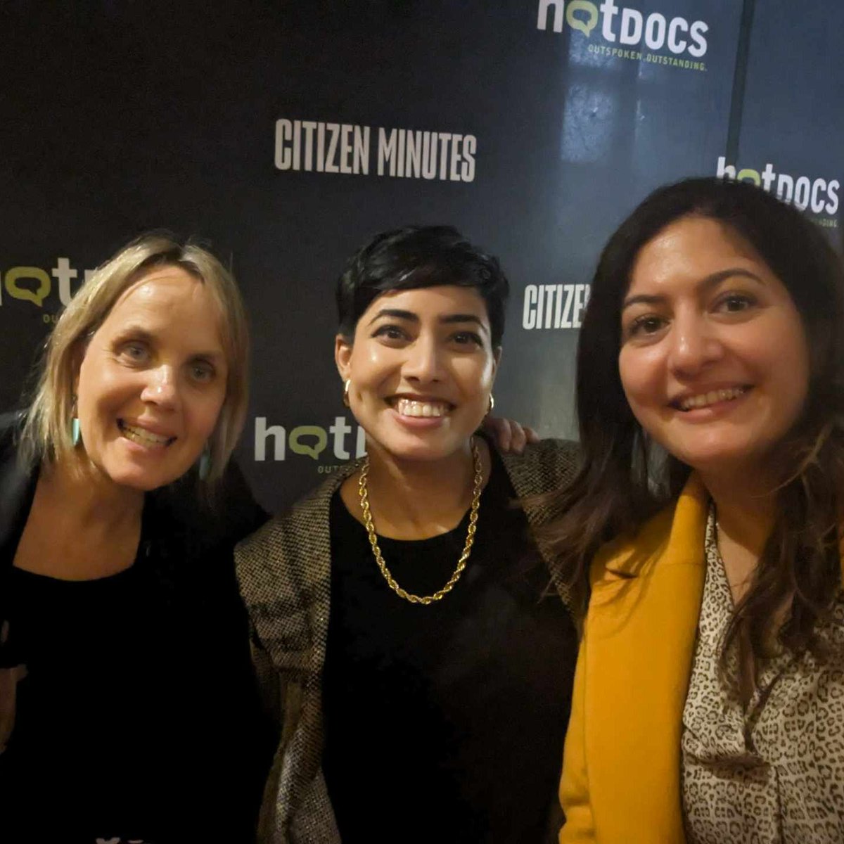 ringfiveimpact's tweet photo. 📷s from TO's @HotDocs#CitizenMinutes' event!

@cbcismaila @inclusion_ca @TheSamaraCentre @Tamarack_Inst @theexchange_tmu @MosaicInstitute @bbbstoronto @kidsupfrontto  @YouthWellnessTO @skillsforchange @planningtoronto @youthrisingabv @TorontoFdn @girlsmentorship https://t.co/lldiyiolLU