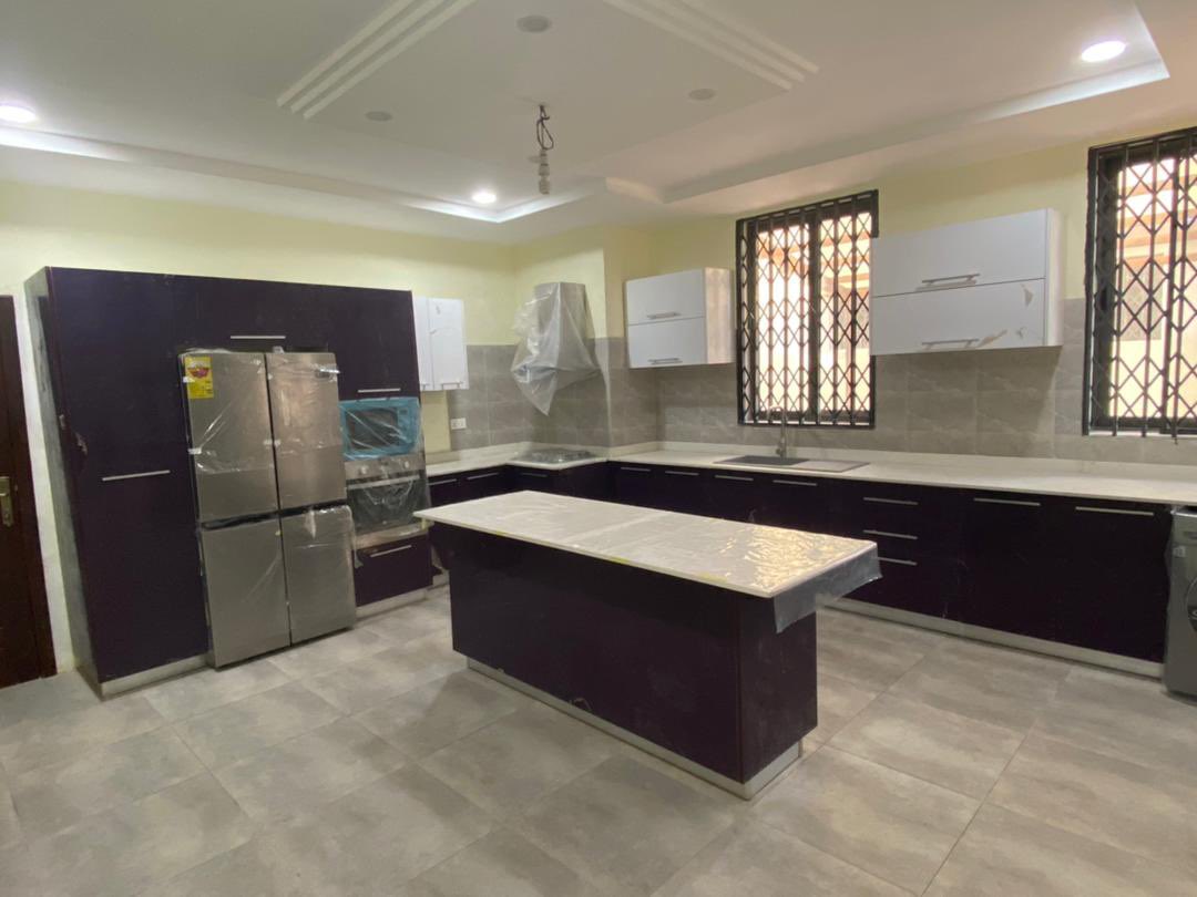 propertypluggh's tweet photo. Here’s an exquisite 4-bedroom house available for sale in the serene neighborhood of Sakumono.

Price:$250,000 

Call or WhatsApp +233248047153 for more information. https://t.co/6xQwyZONx4