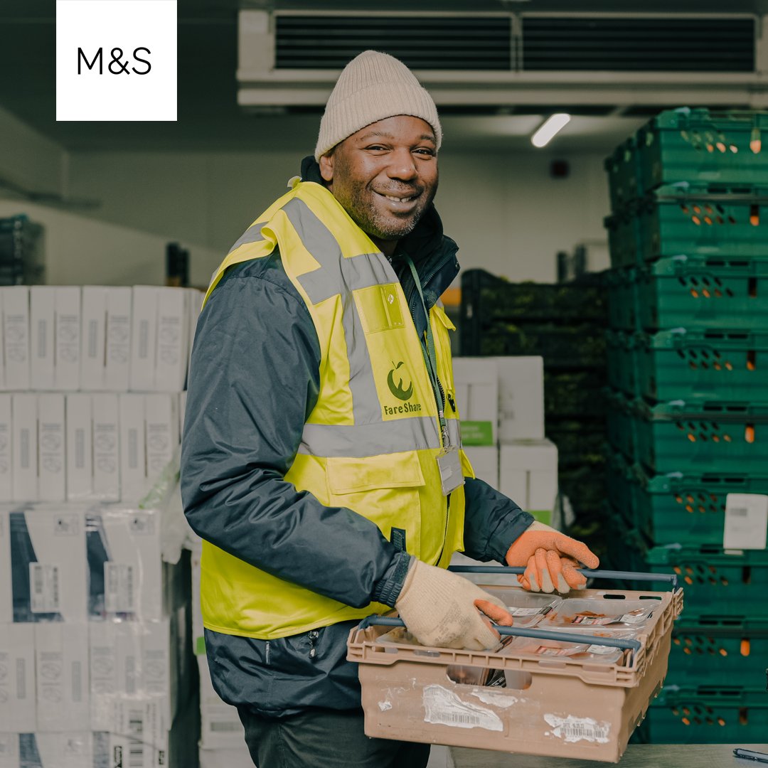MandSnews's tweet photo. Today we've announced our new partnership with @FareShareUK, the UK's largest charity fighting food insecurity & waste. Working with @2SFGofficial, we'll be donating 1m nutritious ready meals to families in need in the lead up to Christmas.
๐ https://t.co/E4F74oy2DC https://t.co/rxLO1TFfUG