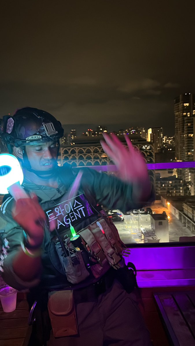 HawaiianOppa's tweet image. Happy Halloween from Hawaii and from the Twice Police 🤷🏽‍♂️🤪 Came up with a last-minute costume and went to a club with my candy bong. #halloween #TWICE #twicetagram #kpop #clubbing #HappyHalloween #waikiki #candybong