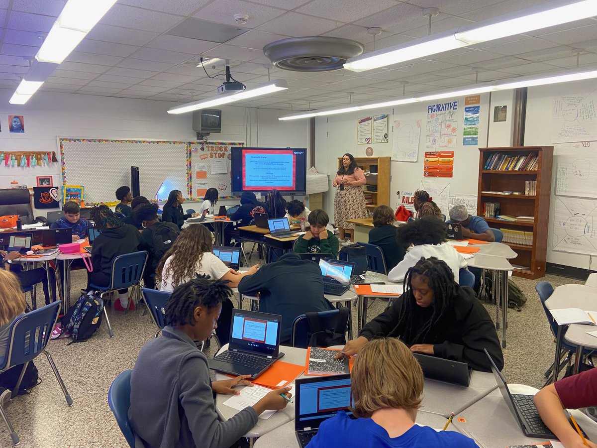 Had so much working with Ms. Pruitt's 8th grade classes on irony! Students actively participated during the @PearDeck and got to end class with a fun @gimkit to review what they had learned! @PortsVASchools @jennthomas75 #PPSshines