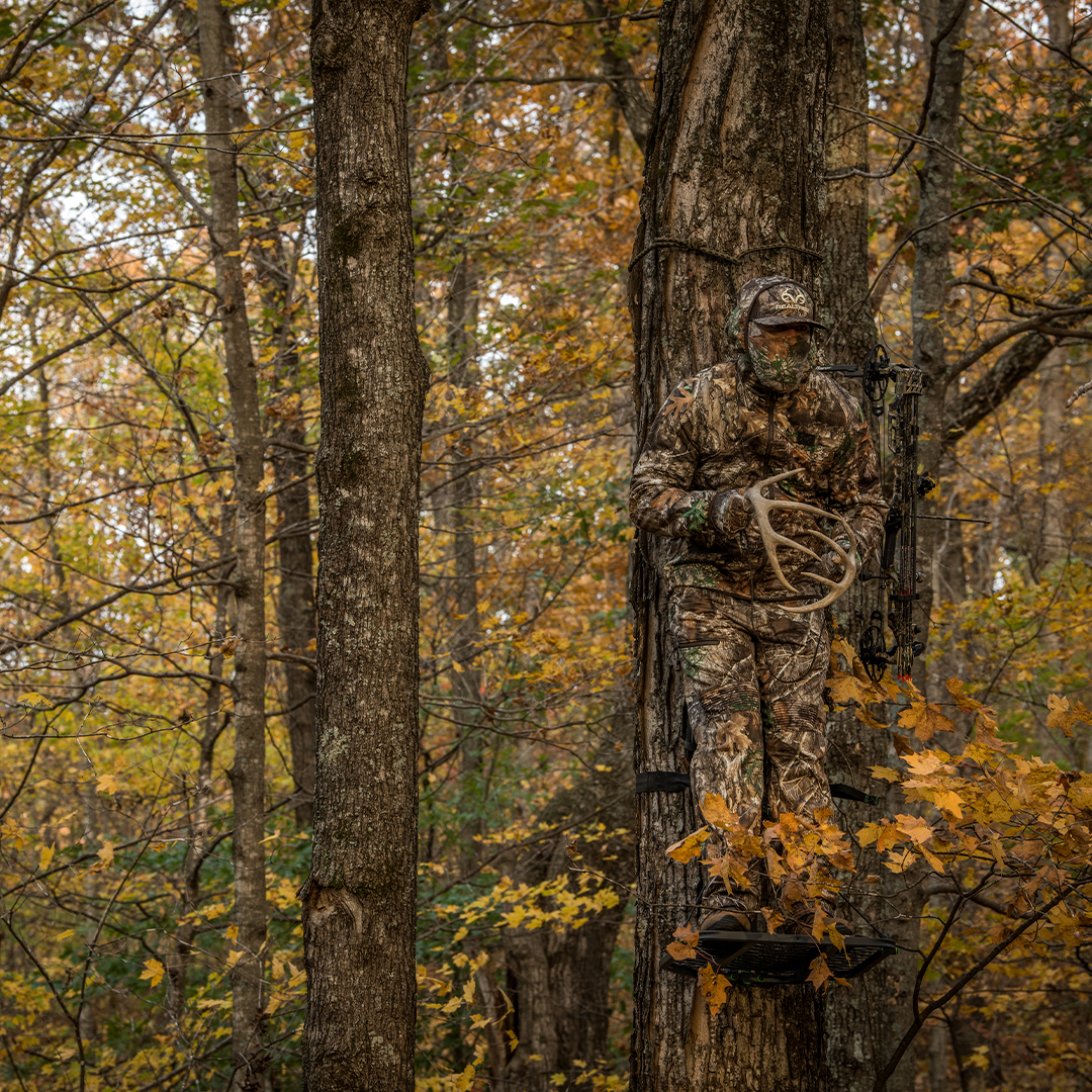 Realtree's tweet photo. Finally, November. Good luck to everyone hitting the woods this week.
#Realtree #RealtreeEDGE https://t.co/dG6zYf0owJ