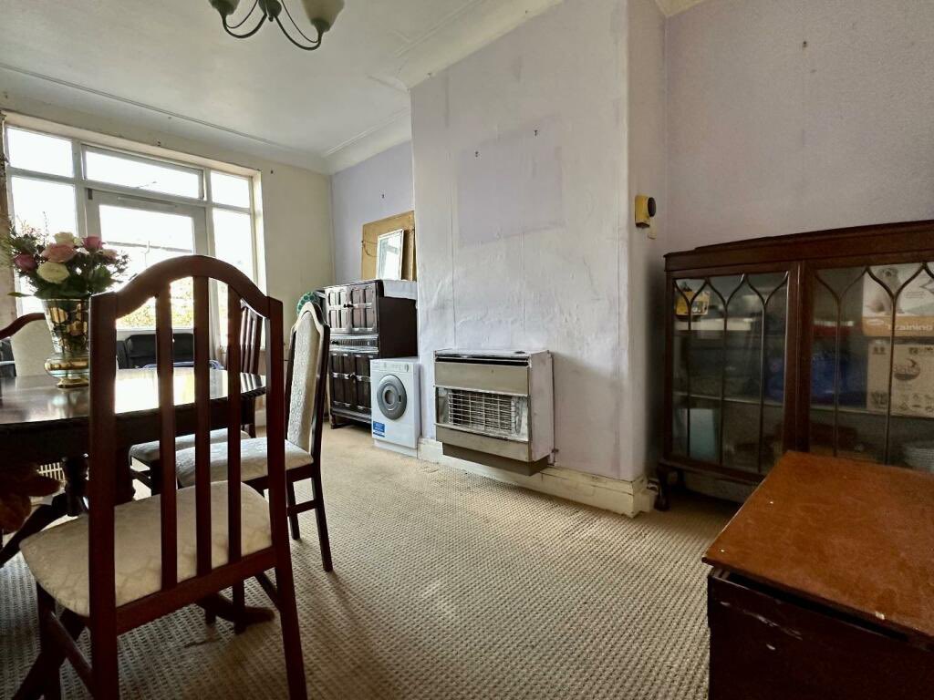 Hunters_BPL's tweet image. ✨PROPERTY FOR SALE✨
Swanage Avenue, Blackpool
£150,000

**3 BED SEMI DETACHED HOUSE IN A GREAT LOCATION IN NEED OF MODERNISATION, WITH OFF ROAD PARKING** 
Call 📞 Hunters Blackpool to arrange a viewing. 
#forsale #3bed #mustview