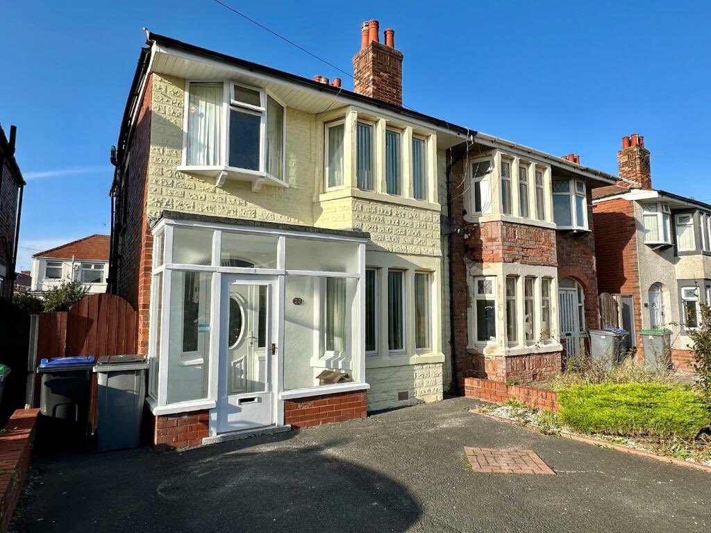 Hunters_BPL's tweet image. ✨PROPERTY FOR SALE✨
Swanage Avenue, Blackpool
£150,000

**3 BED SEMI DETACHED HOUSE IN A GREAT LOCATION IN NEED OF MODERNISATION, WITH OFF ROAD PARKING** 
Call 📞 Hunters Blackpool to arrange a viewing. 
#forsale #3bed #mustview