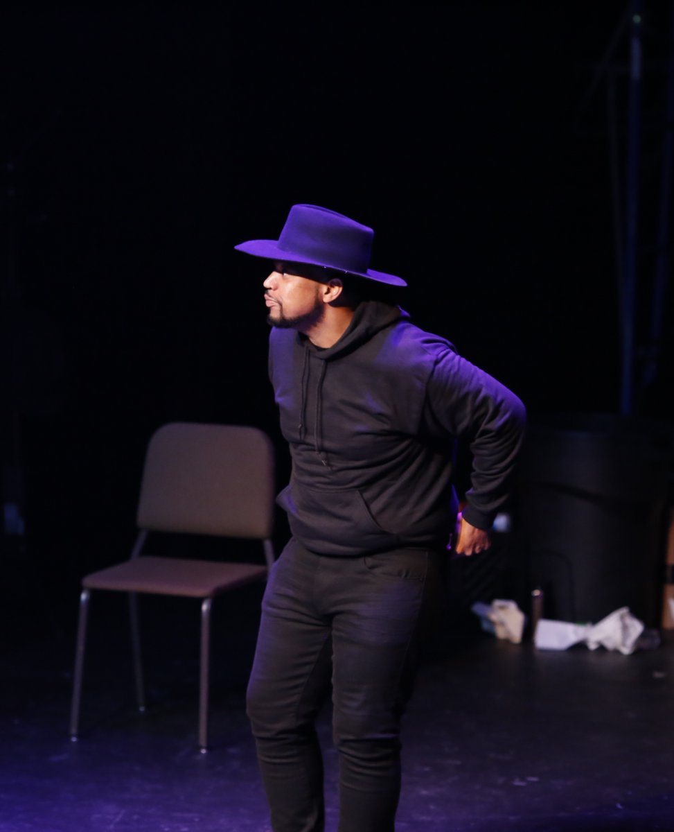 DoctorMicah's tweet photo. 💪🌍 Hustle every single day to grow and land bigger stages. It's all about making those broader impacts and spreading the message! ✨🎤 Keep pushing. Make waves together. 🙌 #GrindNeverStops #MakingAnImpact #grind 
#successmindset #inspiration #ambition #successjourney https://t.co/OmDuFIx6BR