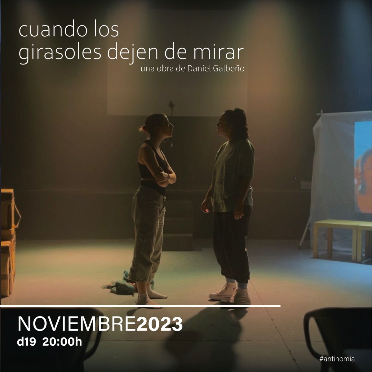 🌻El 19 de noviembre estrenamos esta obra de <a href="/DGalbeno/">Daniel Galbeño</a> en la que actuamos <a href="/Anasj4100/">Ana🌠</a> y yo 💌
En ella se habla sobre Eva y Judit, una pareja de chicas que se ve en la obligación de iniciar una mudanza. Amor, infancia y miedos. 
🌻Tenéis las entradas aquí : entradium.com/events/cuando-…