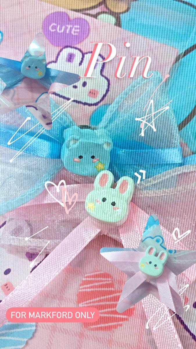 YilyngiM's tweet photo. i cant join with you guys but here are my giftssssss.
I have 50 pairs of this blue&amp;pink couple pin!

🗺: Hoa Binh theatre
🕔: 5PM, 12/11/2023
first come first served, for MarkFords only

#MarkFord #mmarkpkk #FordAllan #MSPFMinVN https://t.co/JJRDlzGDNS