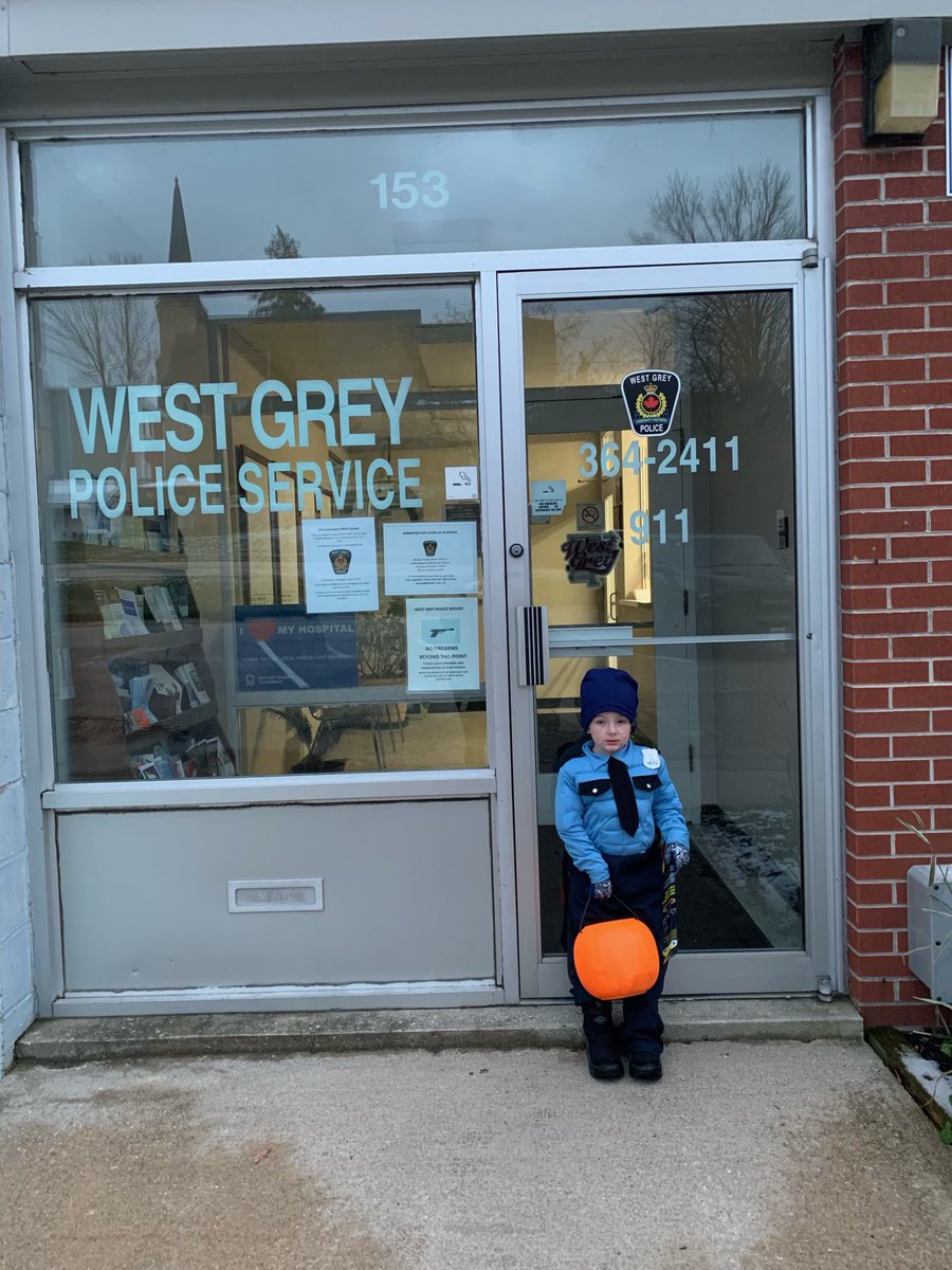 Thanks to all who made last nights “Spooktacular” occasion event free!
We think it was do to the help from Junior Constable - Ronnie.

Great job on house decorations!!! 🎃🧙👻

Until later….. #staysafewestgrey  💙