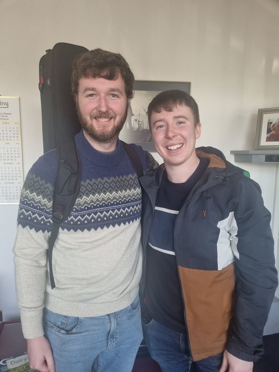 Ceol álainn ar an gclár inniu againn ó mhuintir Thír Chonaill <a href="/CathaloCurrain/">Cathal Ó Curráin</a> agus Kyle Macaulay. <a href="/RTERnaG/">Raidió na Gaeltachta</a>