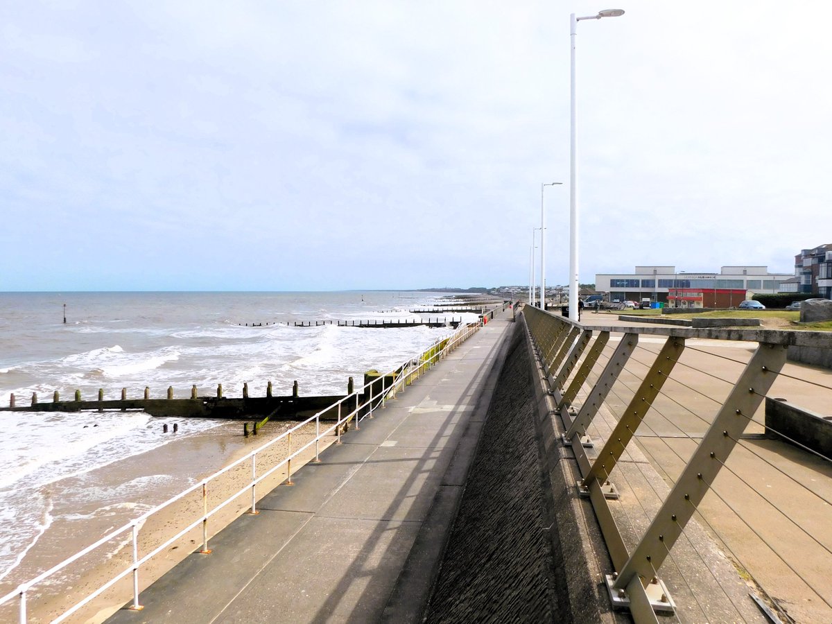 IanW1985's tweet photo. @ThePhotoHour #leadlines #hornsea https://t.co/jN4l5Tv8Rd