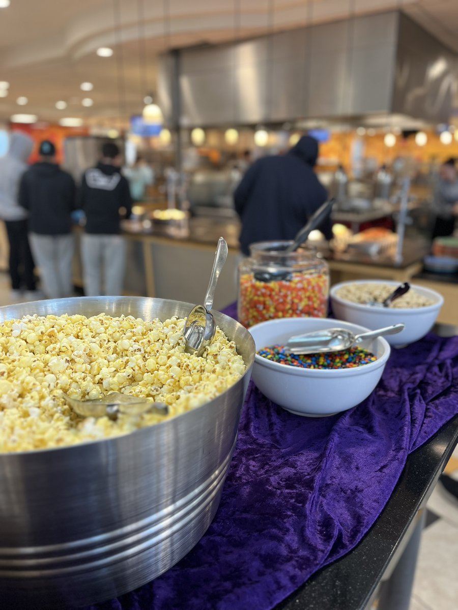 KeeneDining's tweet image. Happy Spooky Season, Owls! #keenestatedining #keenestatecollege #chartwellshighered