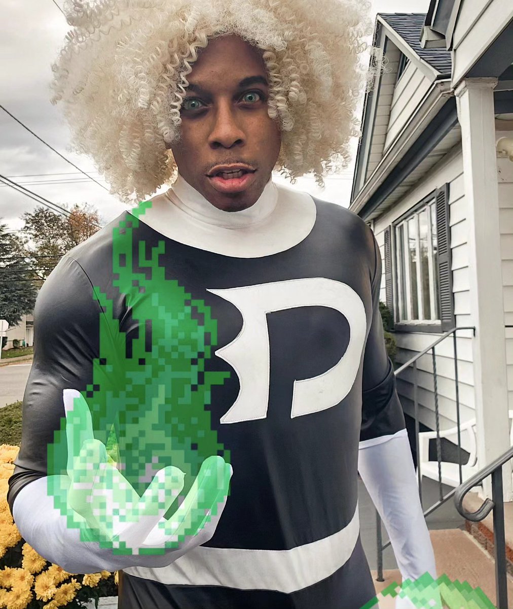 wendellwpii's tweet photo. Halloween this year....its giving Phantom... Danny Phantom 💚💚💚
.
.
#dannyphantom #ghosthunter #halfghost #nickelodeon  #wendellcosplay #spookyseason #spookyszn https://t.co/ewRV10vYad