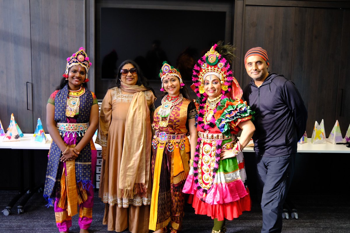 DevikaRaoDance's tweet photo. Glimpses of wonderful celebration        #UJALA of @sampad_arts &amp; @UOB_India at The Exchange @unibirmingham with our lovely artists Mohana &amp; Arathi. Thank you Piali Di , @balbirdance. https://t.co/nyqf43ykzt