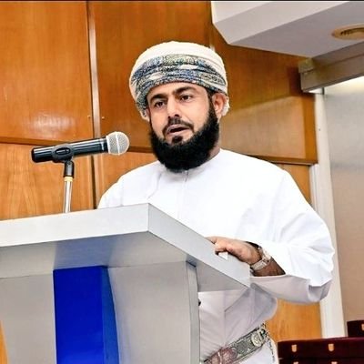 عقلية فذة ، خبرات علمية و عملية متراكمة وكفاءة لا ينضب معينها نالت أخيرا الثقة السامية بجدارة و استحقاق. أبارك لأخي الدكتور محمد سعيد الحجري <a href="/msaalhjry/">محمد بن سعيد الحجري</a> نيله الثقة السامية بتعيينه عضوا في مجلس الدولة. مبارك يابو عزان