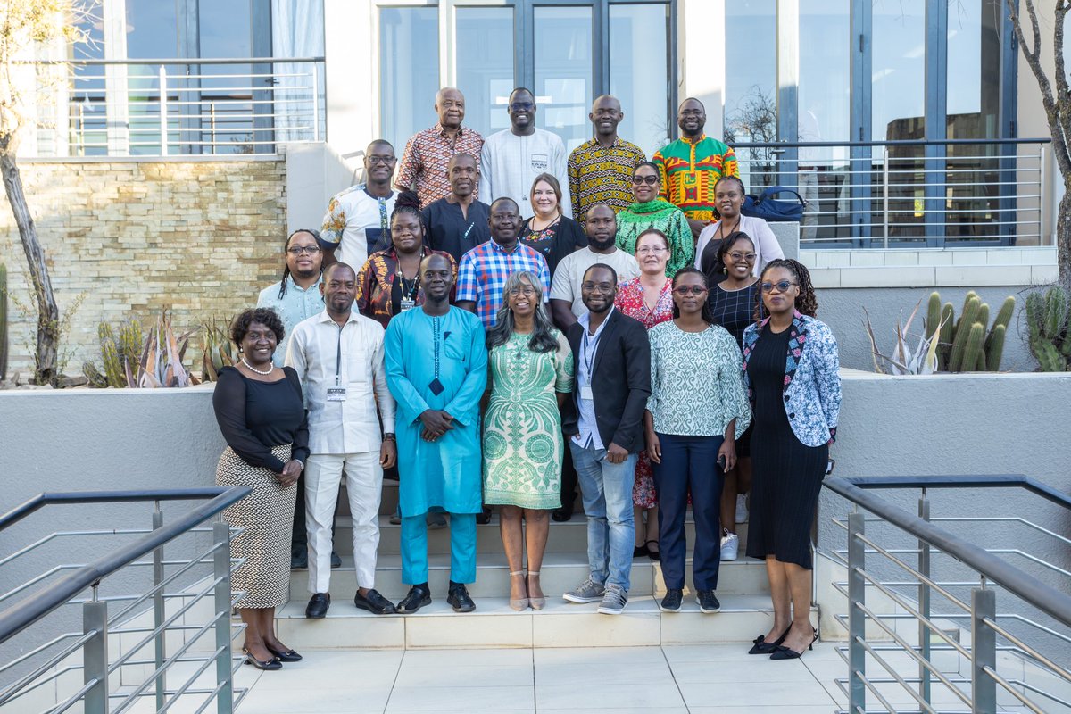 AREF_Africa's tweet image. And that’s a wrap👏👏🏾👏🏿
Congratulations to the @The_MRC Towards Leadership Programme 2022-2023 cohort, for completing 1️⃣ year of research #excellence.
#ResearchDevelopment #Africa