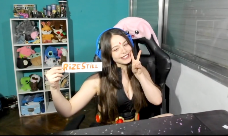RizeStill's tweet photo. Gracias por el Zing bella <3 😍😘 @ShuliiPalmi https://t.co/sIqJNABqWq