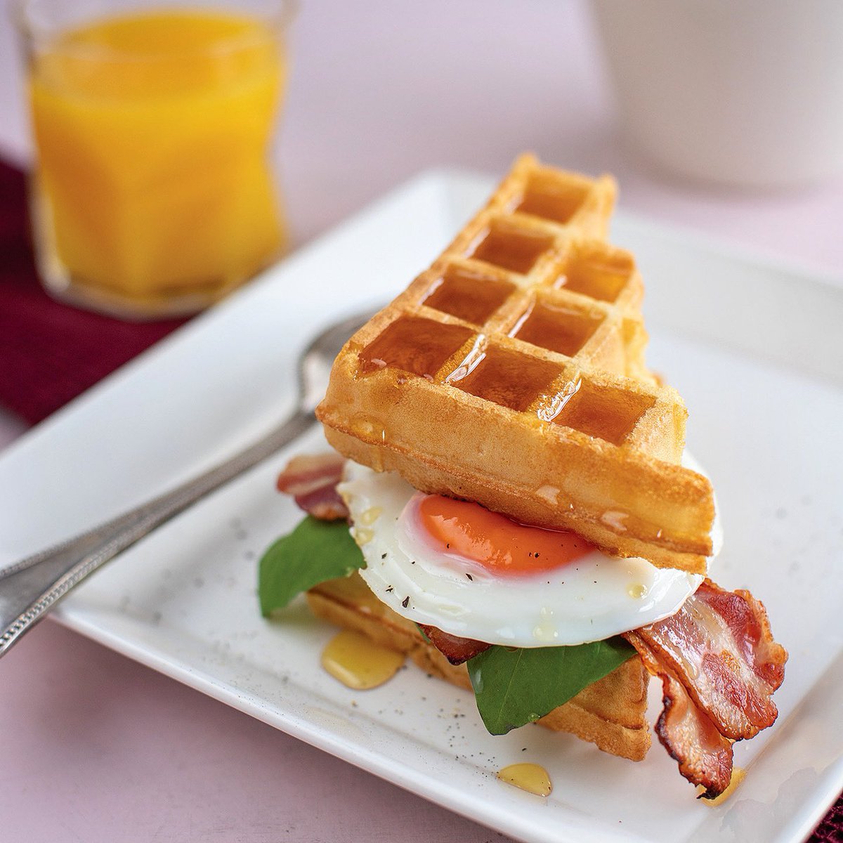 SheridanDesign's tweet photo. Pinch &amp; Punch for the 1st of the month, how is it November already? Well, if you woke up this morning to grey clouds and drizzle, this should inspire you to get up and make this delicious Bacon &amp; Egg Waffle, loaded with Maple Syrup. Don't knock it till you try it... https://t.co/HW2z7Od9hP